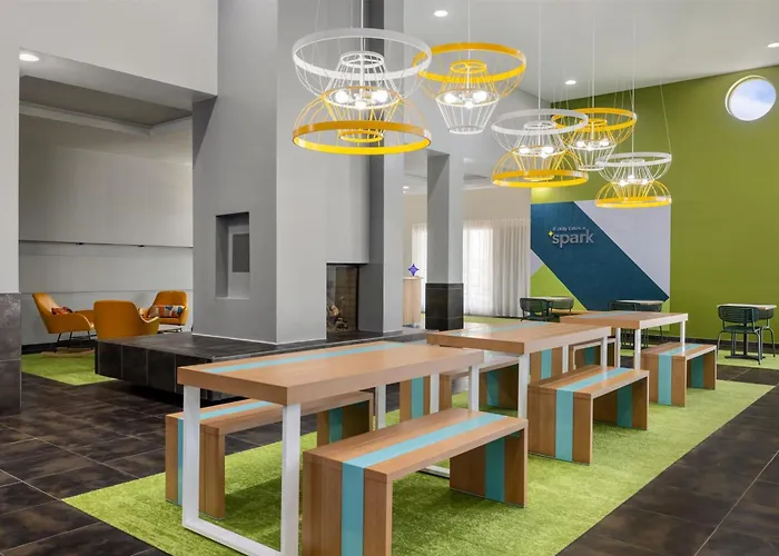 Spark By Hilton Artesia