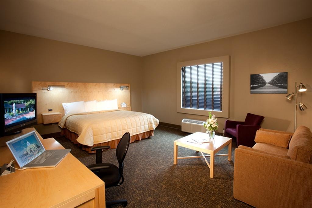 Spark By Hilton